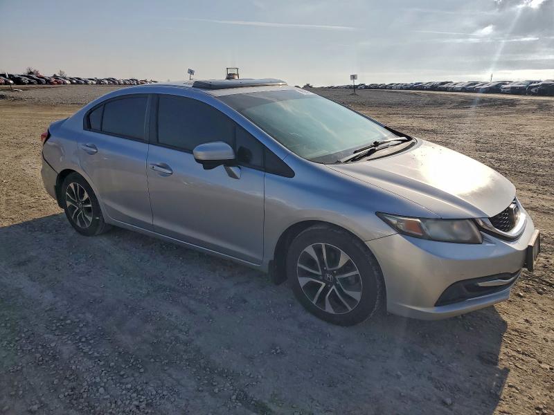 Фото 4 с аукциона – 2015 HONDA CIVIC с VIN 19XFB2F88FE108833