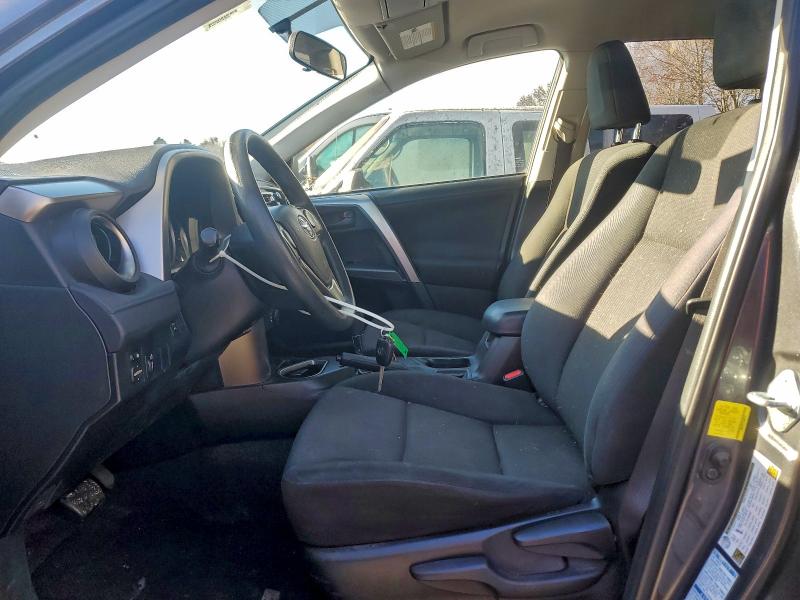 Photo 7 from auction – 2016 TOYOTA RAV4 LE with VIN JTMBFREV2GJ067512