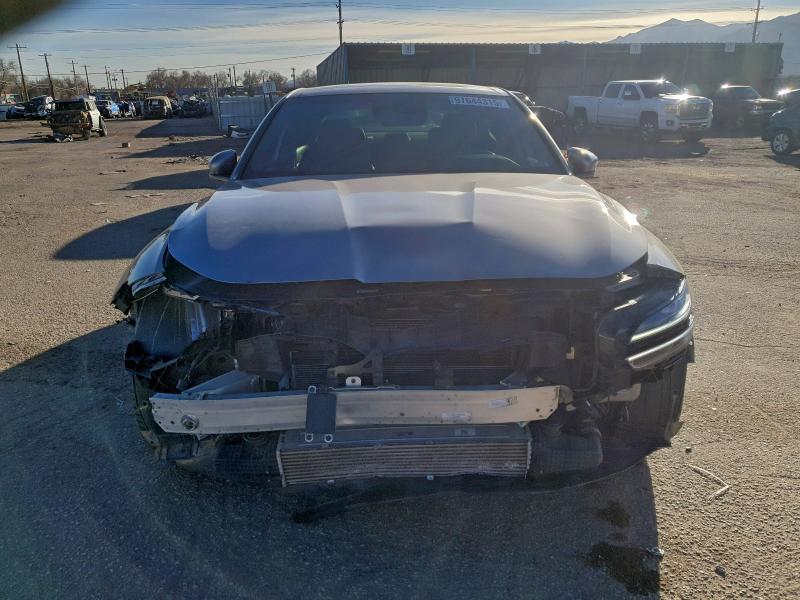 Photo 5 from auction – 2023 GENESIS G70 BASE with VIN KMTG54TE6PU122672