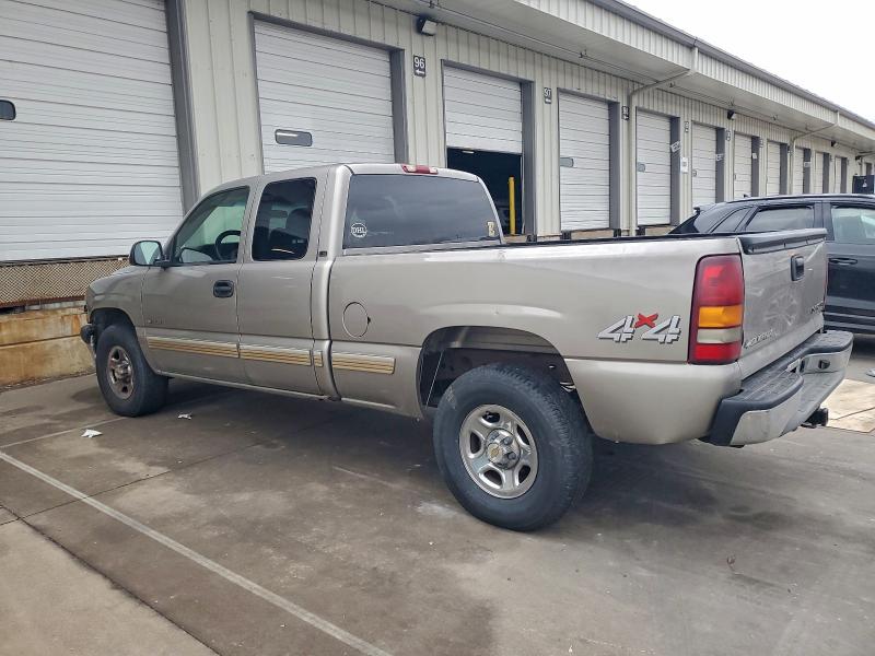 Photo 2 from auction – 2002 CHEVROLET SILVERADO with VIN 2GCEK19V721201213