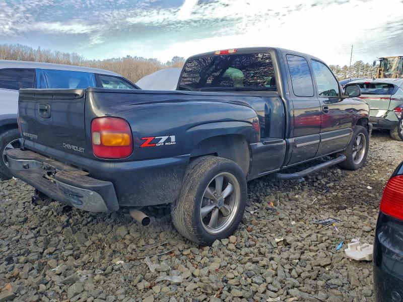 Photo 3 from auction – 2003 CHEVROLET SILVERADO with VIN 1GCEK19TX3Z213072