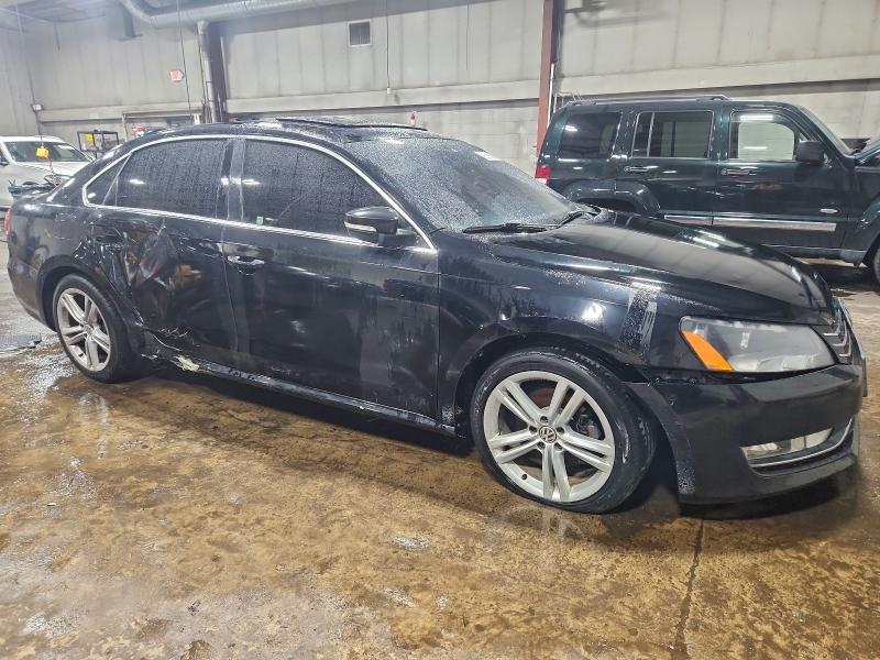 Photo 4 from auction – 2013 VOLKSWAGEN PASSAT SE with VIN 1VWBM7A33DC019447