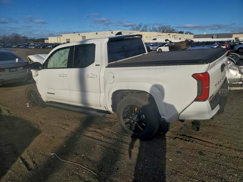 Photo 2 from auction – 2024 TOYOTA TACOMA with VIN 3TMLB5JN2RM073007
