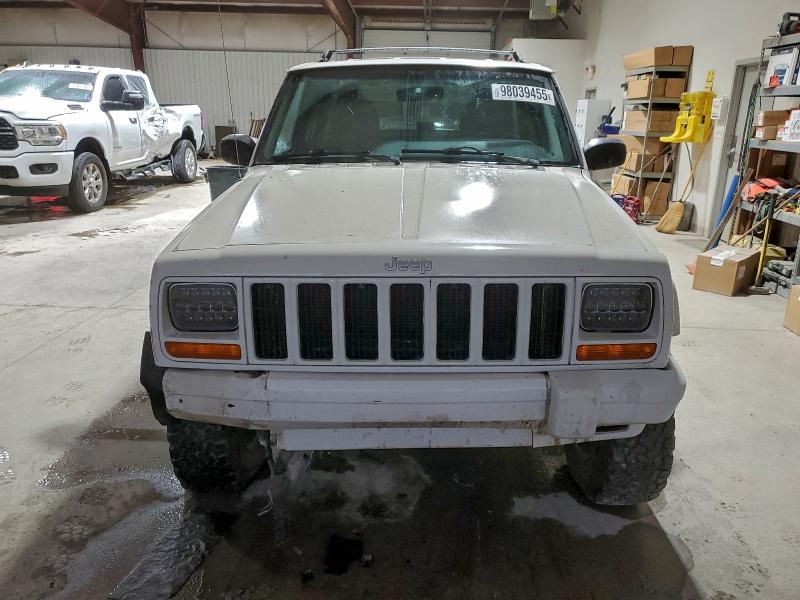 Photo 5 from auction – 2000 JEEP CHEROKEE C with VIN 1J4FF58S7YL124444