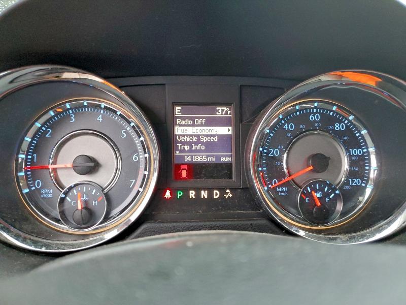 Photo 9 from auction – 2016 CHRYSLER TOWN & COU with VIN 2C4RC1BG8GR299932