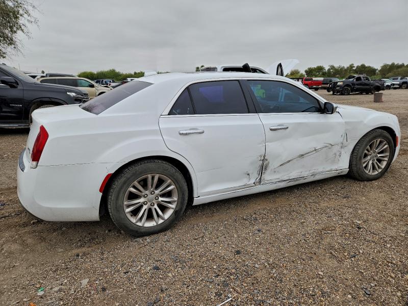 Photo 3 from auction – 2016 CHRYSLER 300C with VIN 2C3CCAEG0GH181790