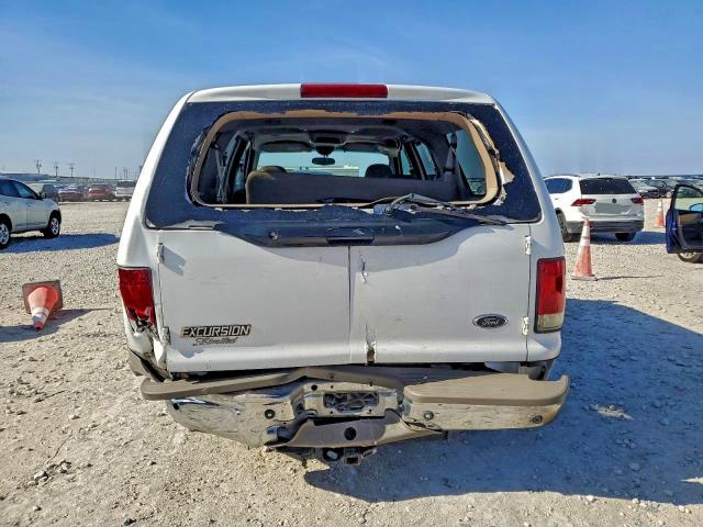 Photo 6 from auction – 2002 FORD EXCURSION with VIN 1FMSU43F02EA00294