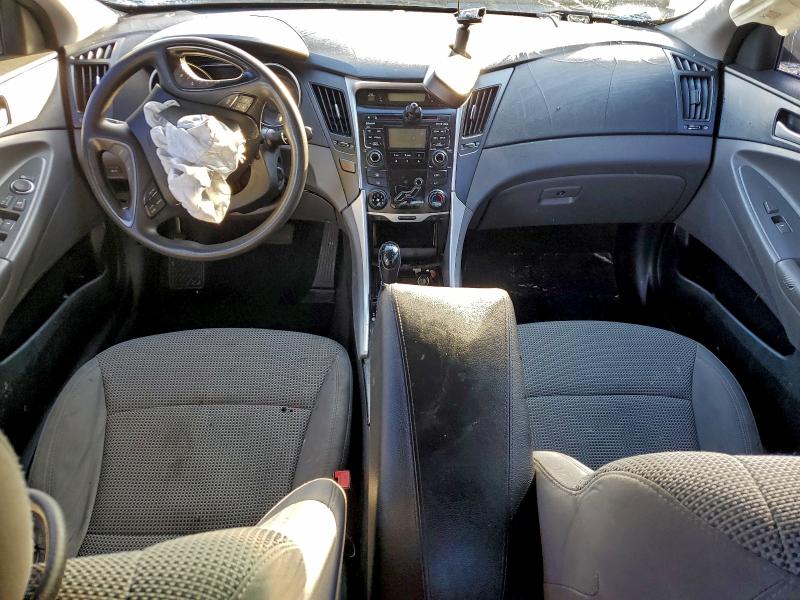 Photo 8 from auction – 2011 HYUNDAI SONATA with VIN 5NPEB4AC5BH306505
