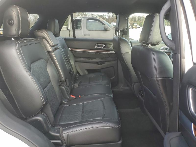 Photo 11 from auction – 2018 FORD EXPLORER L with VIN 1FM5K7F81JGA52196