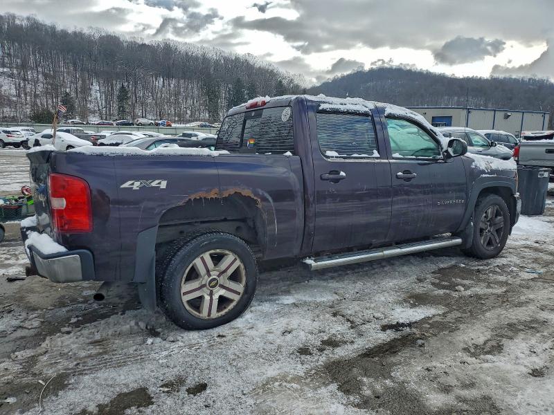 Foto 3 de la subasta – 2008 CHEVROLET SILVERADO con VIN 2GCEK13M281146596
