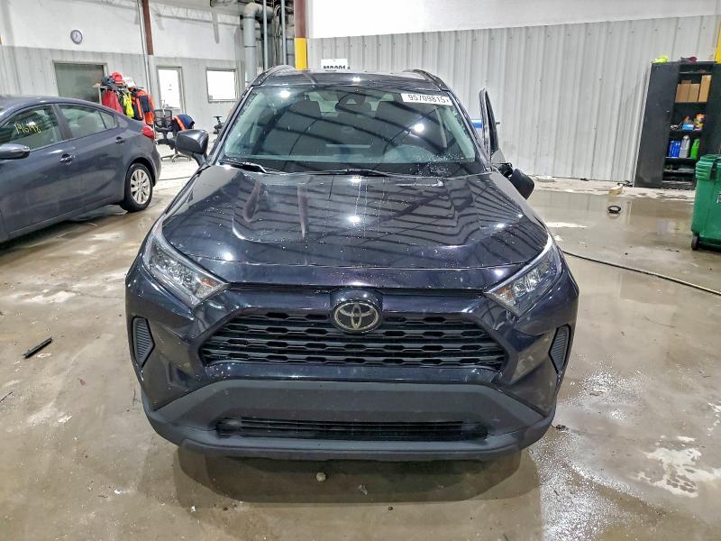 Photo 5 from auction – 2020 TOYOTA RAV4 LE with VIN 2T3F1RFV4LC092830