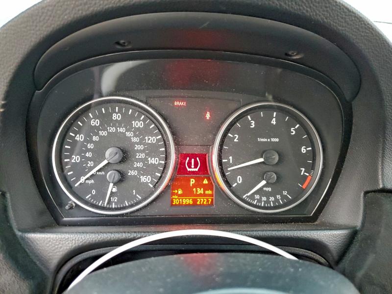 Photo 9 from auction – 2006 BMW 330 I with VIN WBAVB33586KS32106