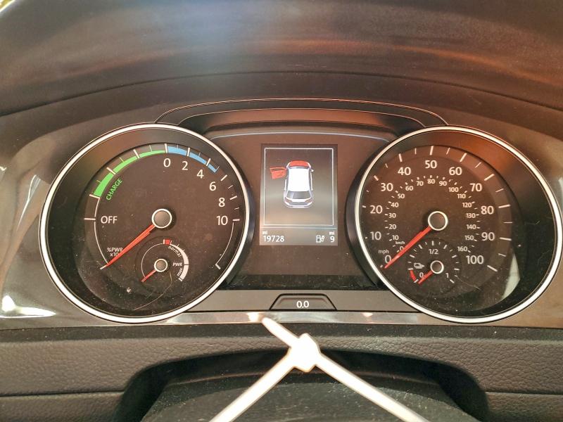Photo 9 from auction – 2019 VOLKSWAGEN E-GOLF with VIN WVWKR7AU4KW910940
