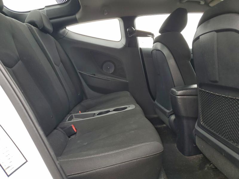 Photo 10 from auction – 2017 HYUNDAI VELOSTER with VIN KMHTC6ADXHU310827