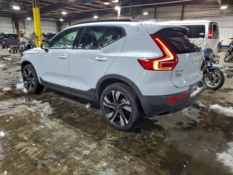 Photo 2 from auction – 2025 VOLVO XC40 PLUS with VIN YV4L12UC3S2538447