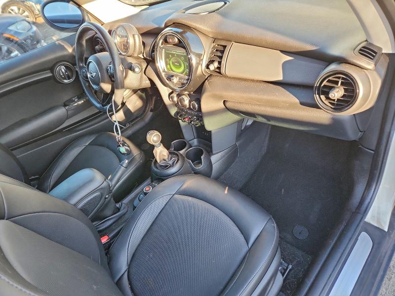 Photo 8 from auction – 2017 MINI COOPER with VIN WMWXP5C32H2D71559