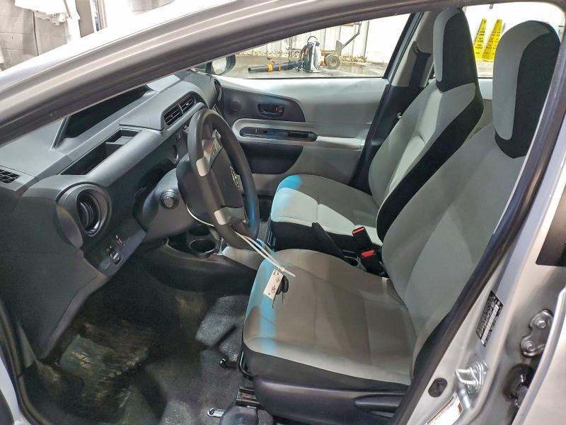 Photo 7 from auction – 2012 TOYOTA PRIUS C with VIN JTDKDTB35C1014545