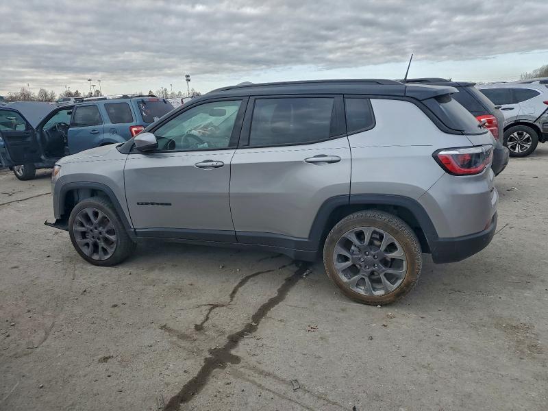 Photo 2 from auction – 2019 JEEP COMPASS with VIN 3C4NJDCB1KT669875