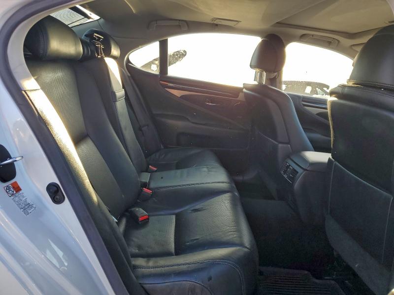 Photo 10 from auction – 2016 LEXUS LS 460 with VIN JTHBL5EF9G5141932