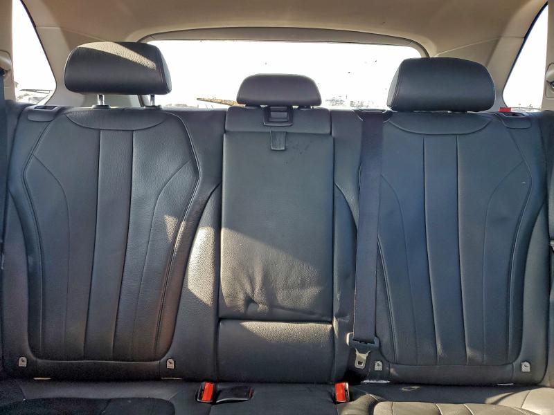 Photo 10 from auction – 2015 BMW X5 XDRIVE3 with VIN 5UXKR0C50F0P11288