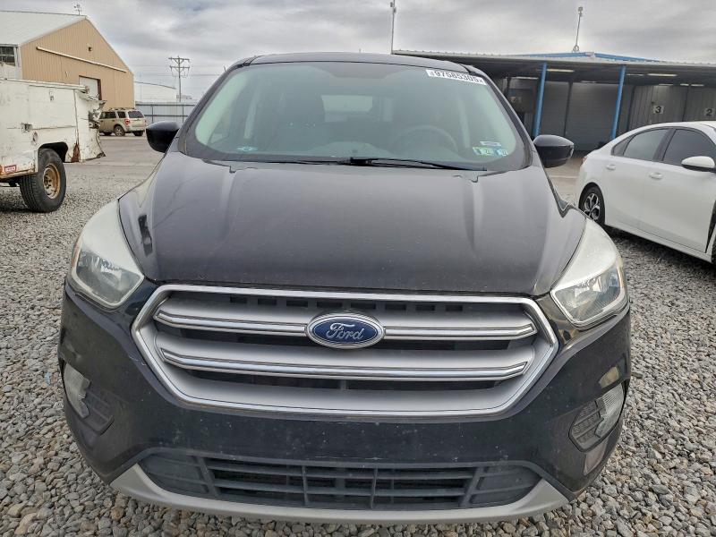 Photo 5 from auction – 2017 FORD ESCAPE SE with VIN 1FMCU9GD8HUC58622