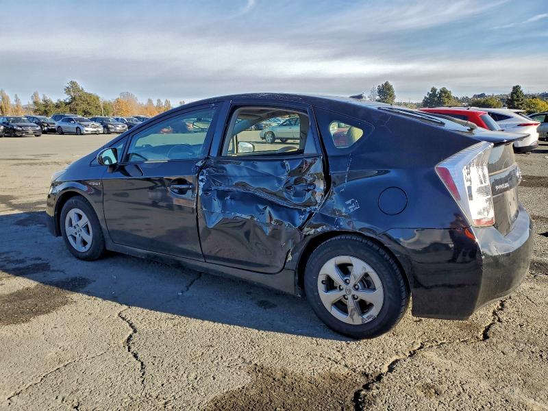 Photo 2 from auction – 2011 TOYOTA PRIUS with VIN JTDKN3DU9B1433130