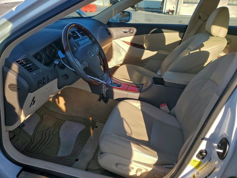 صورة رقم 7 من المزاد - 2011 LEXUS ES 350 مع VIN JTHBK1EG1B2457596