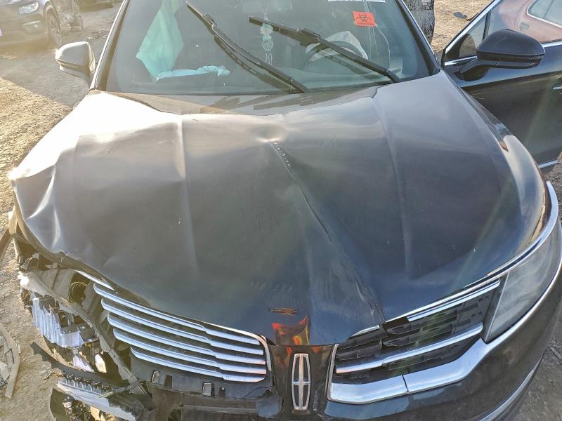 Фото 12 с аукциона – 2016 LINCOLN MKX RESERV с VIN 2LMTJ8LP5GBL80950
