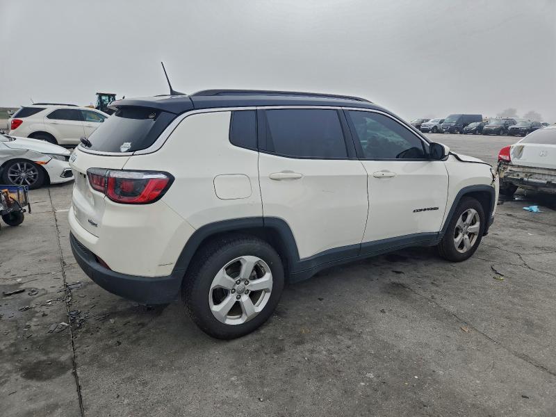 Photo 3 from auction – 2018 JEEP COMPASS LA with VIN 3C4NJCBB9JT374582