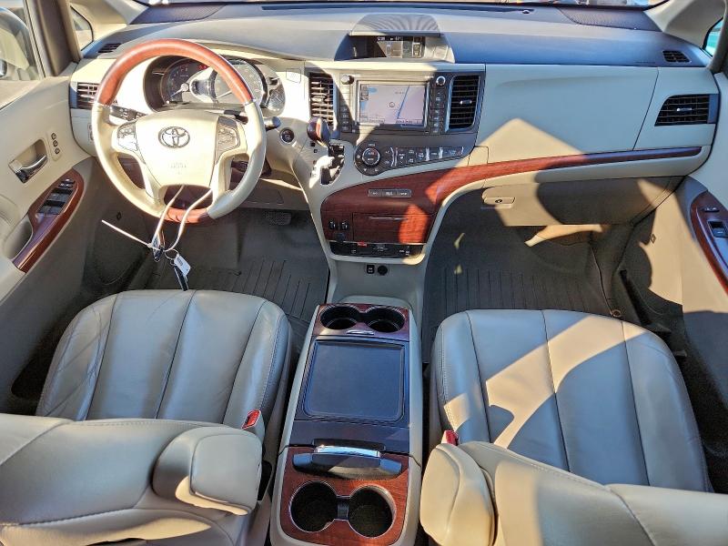 Photo 8 from auction – 2014 TOYOTA SIENNA XLE with VIN 5TDDK3DC8ES087782