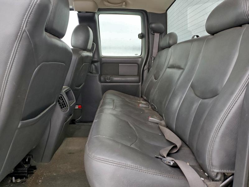 Photo 10 from auction – 2003 CHEVROLET SILVERADO with VIN 1GCHK29G53E357769