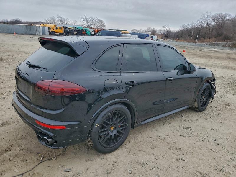 Photo 3 from auction – 2017 PORSCHE CAYENNE with VIN WP1AD2A20HLA80459