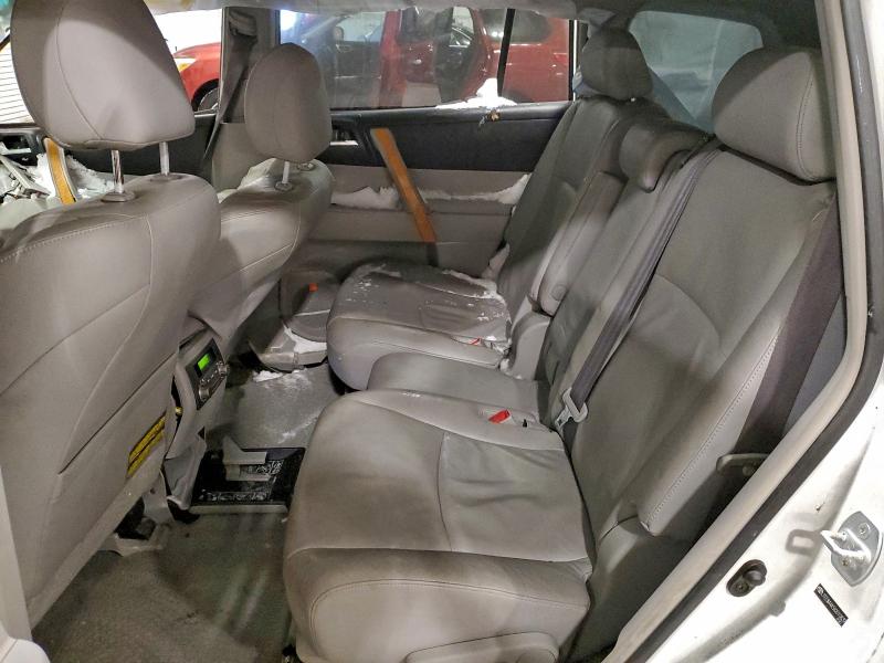 Photo 11 from auction – 2008 TOYOTA HIGHLANDER with VIN JTEEW44A582010839