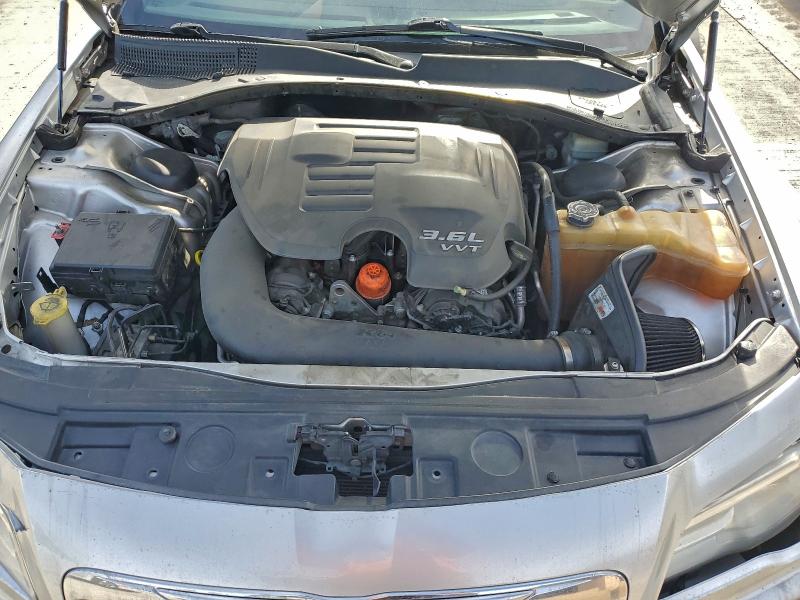 Photo 11 from auction – 2012 CHRYSLER 300 LIMITE with VIN 2C3CCACG0CH222853