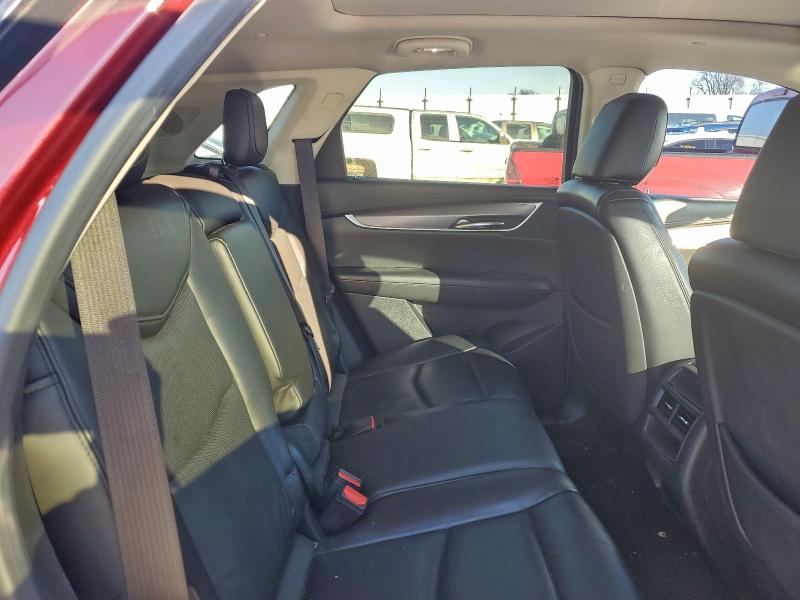 Photo 11 from auction – 2017 CADILLAC XT5 with VIN 1GYKNBRS7HZ150943