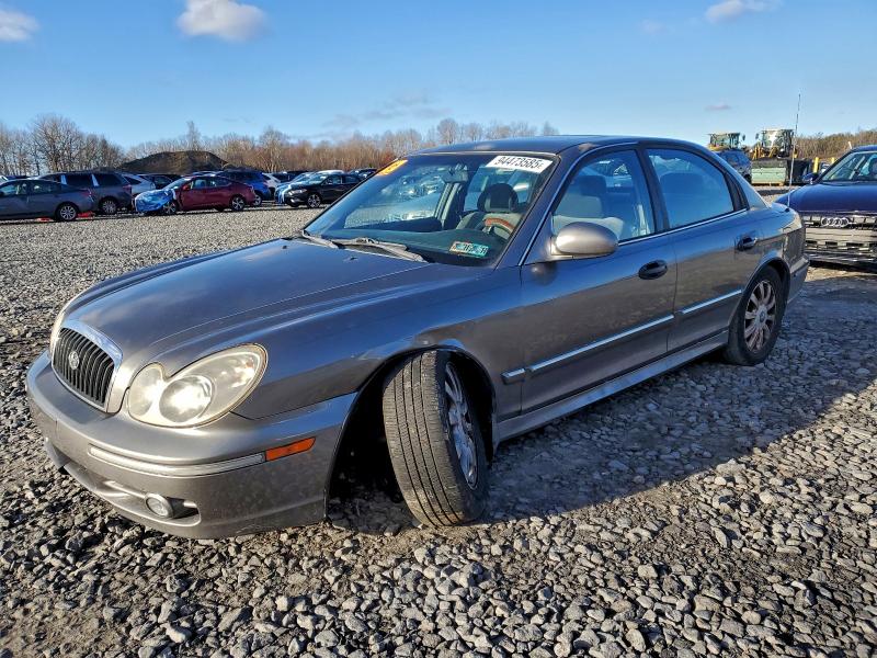 HYUNDAI SONATA GLS 2004 with VIN KMHWF35H44A954822 - Photo from auction