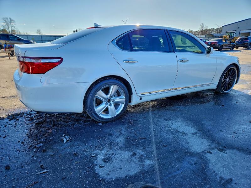 Photo 3 from auction – 2008 LEXUS LS 460L with VIN JTHGL46F885025721