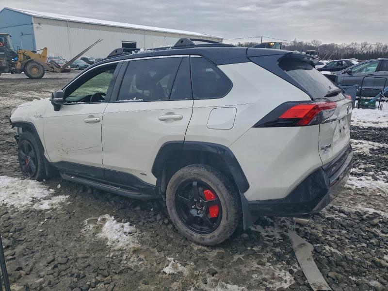 Photo 2 from auction – 2020 TOYOTA RAV4 XSE with VIN JTMEWRFV8LJ036710