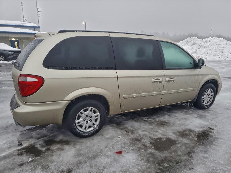 Photo 3 from auction – 2005 CHRYSLER TOWN & COU with VIN 2C4GP44RX5R385946