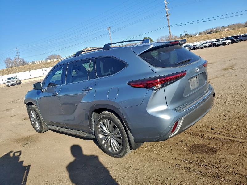 Photo 2 from auction – 2022 TOYOTA HIGHLANDER with VIN 5TDFZRBH0NS222453