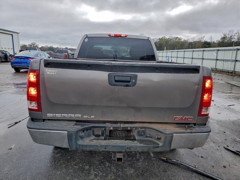Photo 6 from auction – 2012 GMC SIERRA K15 with VIN 1GTR2VE71CZ349494