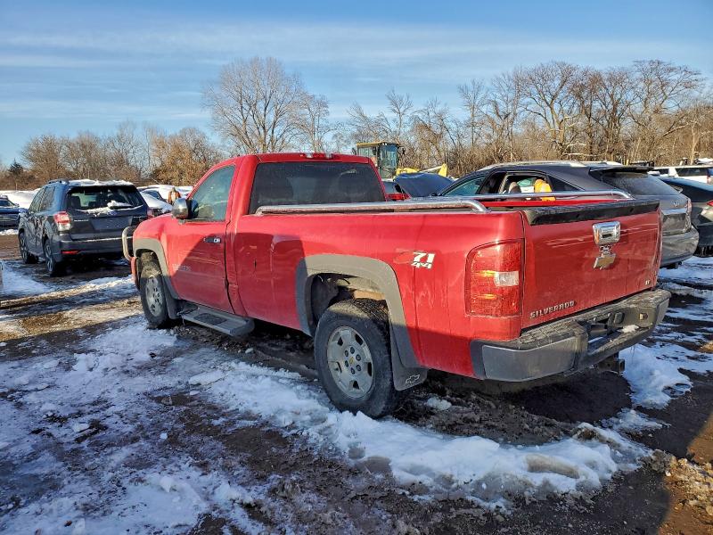 Photo 2 from auction – 2011 CHEVROLET SILVERADO with VIN 1GCNKSE02BF128003