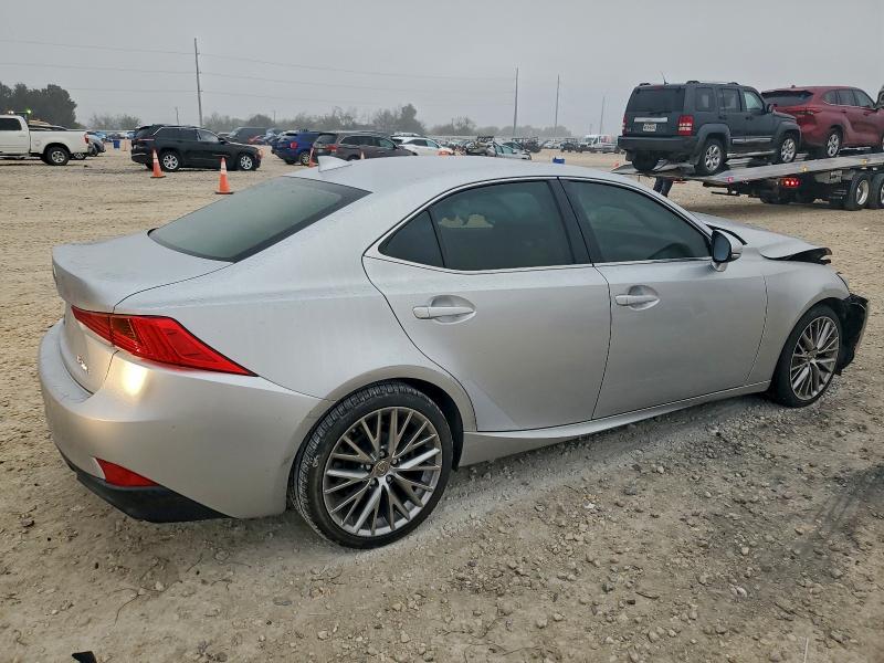 Photo 3 from auction – 2017 LEXUS IS 200T with VIN JTHBA1D24H5048332