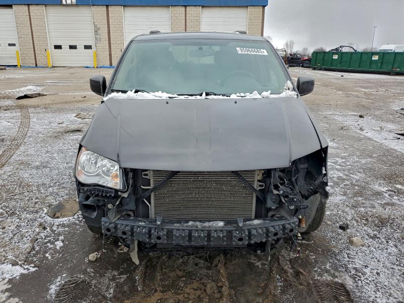 Photo 5 from auction – 2016 CHRYSLER TOWN & COU with VIN 2C4RC1BGXGR286468