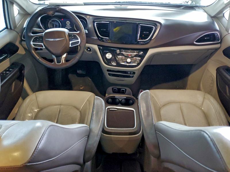 Photo 8 from auction – 2018 CHRYSLER PACIFICA T with VIN 2C4RC1EG6JR188427