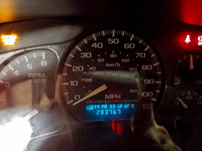Photo 9 from auction – 2002 CHEVROLET SILVERADO with VIN 2GCEK19T221180141