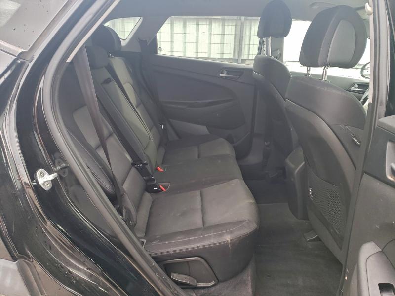 Photo 11 from auction – 2016 HYUNDAI TUCSON SE with VIN KM8J23A48GU122539
