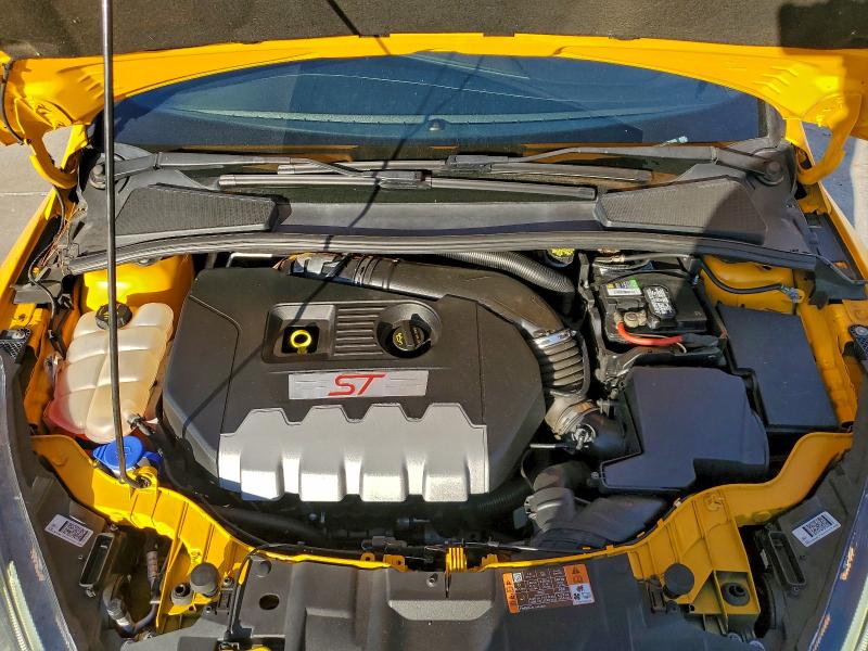 Photo 11 from auction – 2015 FORD FOCUS ST with VIN 1FADP3L90FL354025