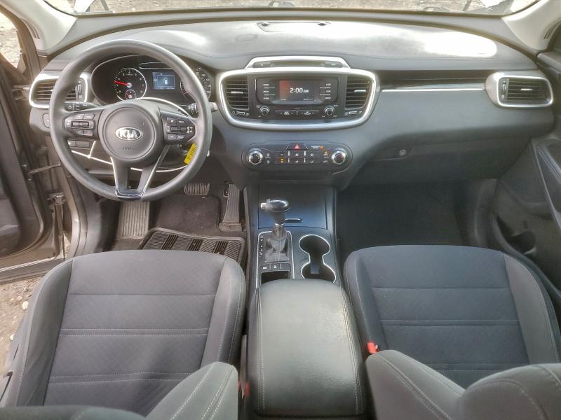 Photo 8 from auction – 2017 KIA SORENTO LX with VIN 5XYPGDA53HG312069