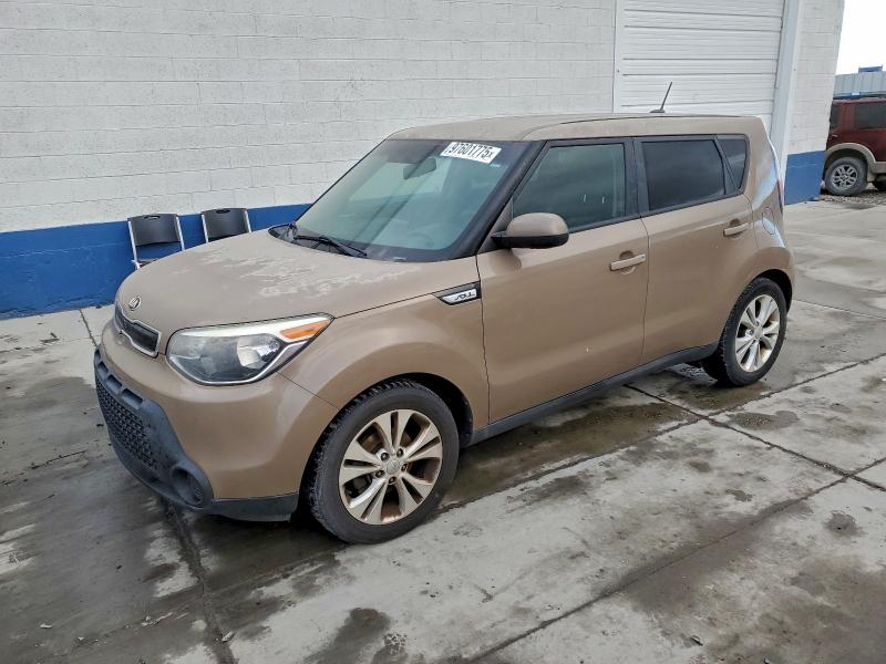 KIA SOUL + 2015 with VIN KNDJP3A5XF7180244 - Photo from auction
